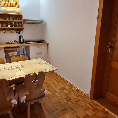 Penzion Piano Apartment ลิฟตอฟสกีมิคูลาช ภายนอก รูปภาพ