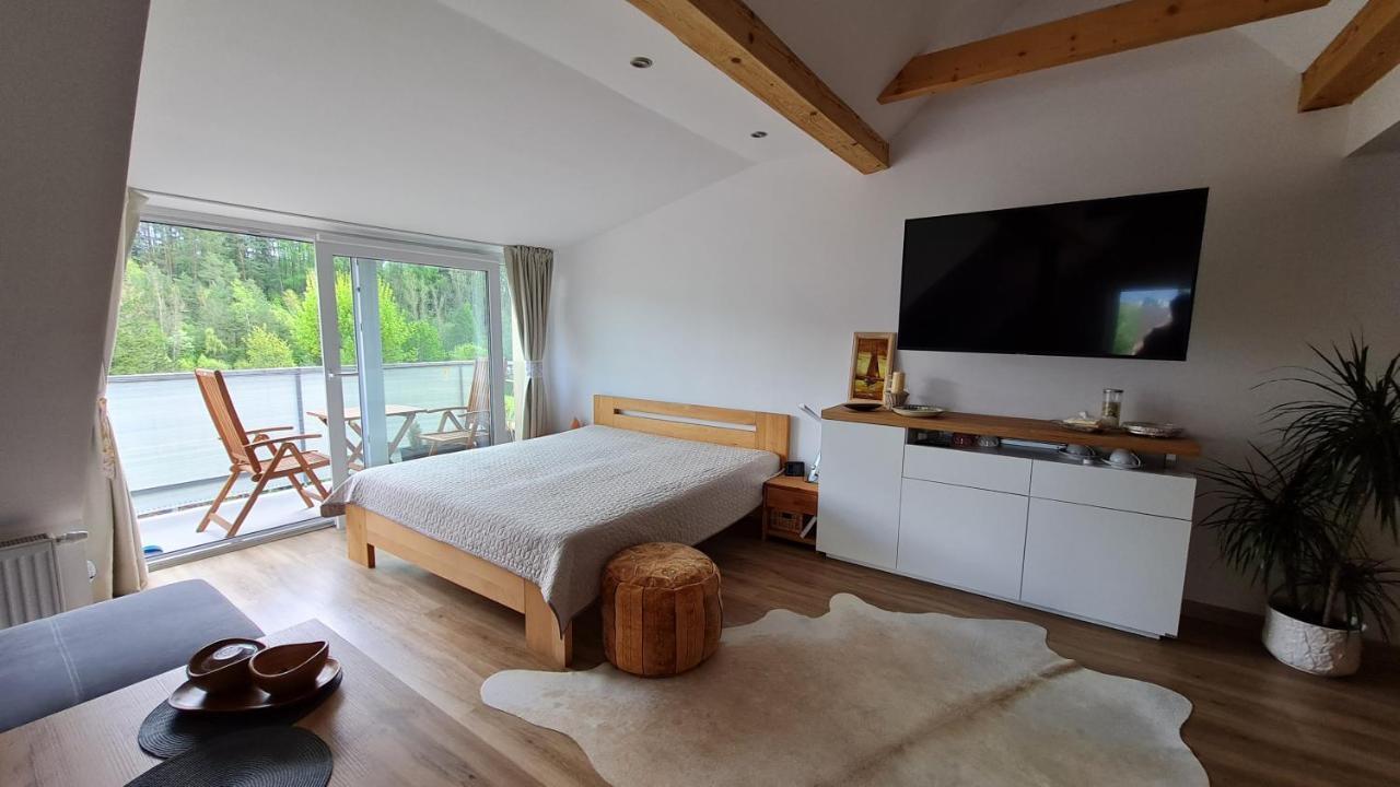 Penzion Piano Apartment ลิฟตอฟสกีมิคูลาช ภายนอก รูปภาพ