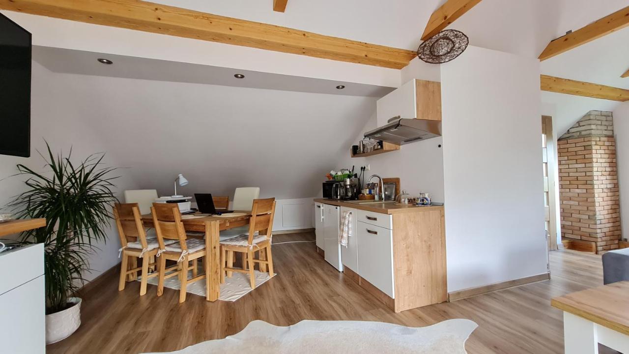 Penzion Piano Apartment ลิฟตอฟสกีมิคูลาช ภายนอก รูปภาพ