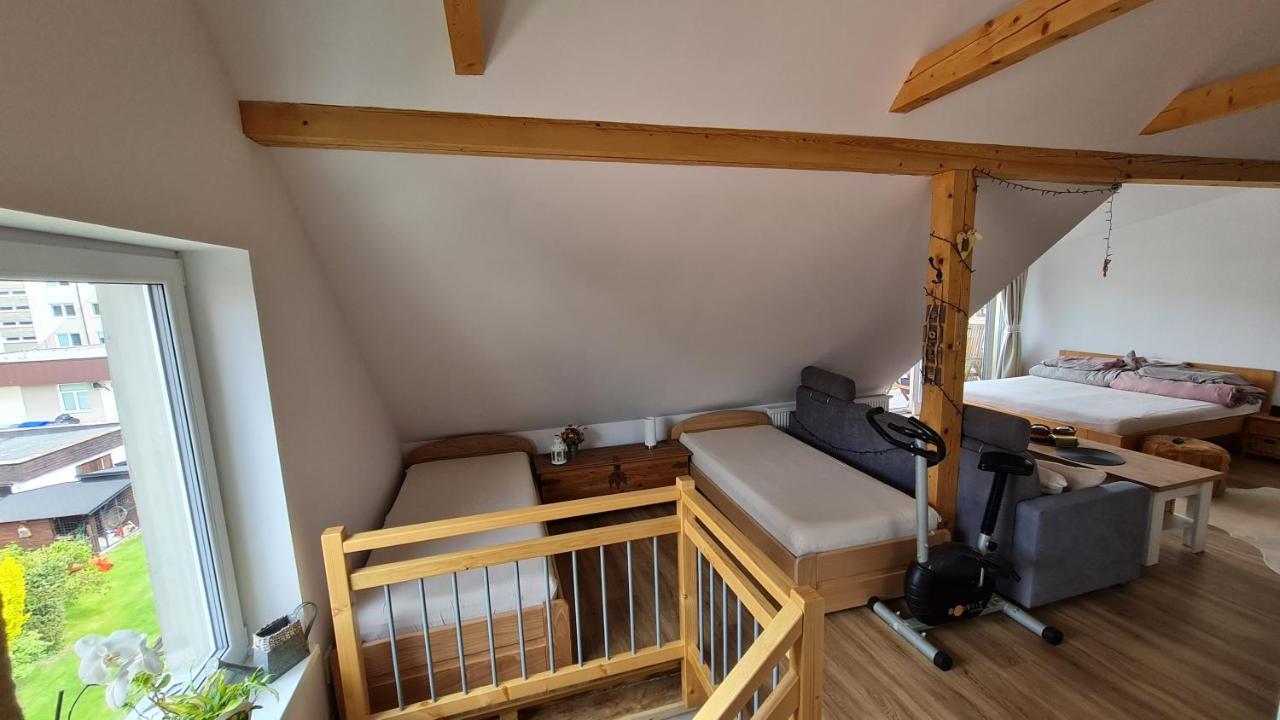Penzion Piano Apartment ลิฟตอฟสกีมิคูลาช ภายนอก รูปภาพ